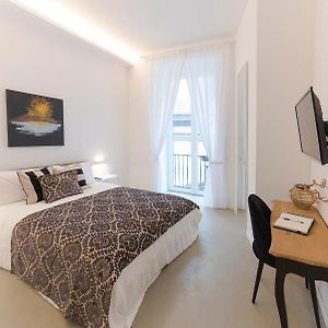 Camera con letto king size